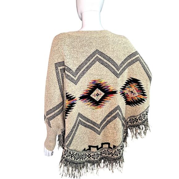 Kamana Aztec Design Fringed Sleeved Poncho One Size - Picture 4 of 8